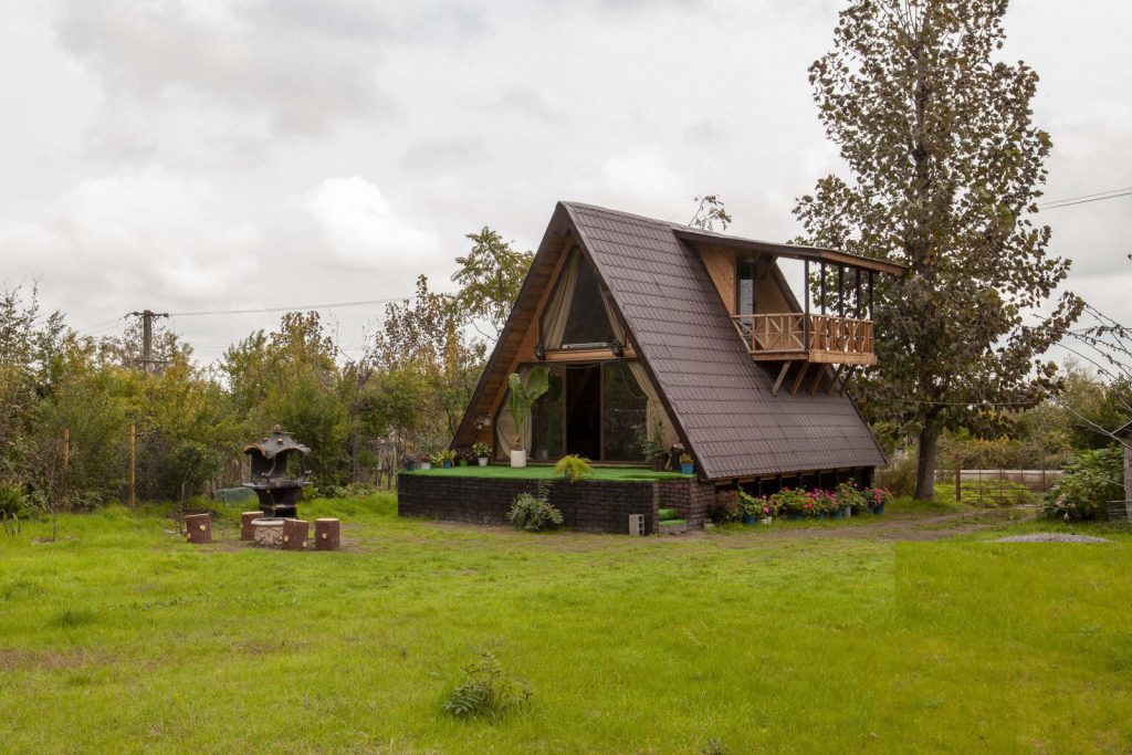 Building-and-buying-a-Swiss-chalet